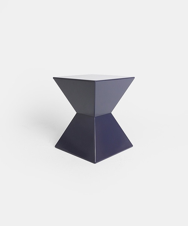 100080. Parallel Shape Side Table