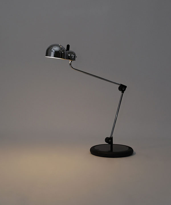 100294. 70's stil novo topo desk lamp