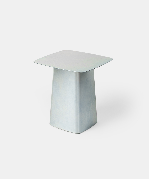 100352. Metal Side Table Outdoor